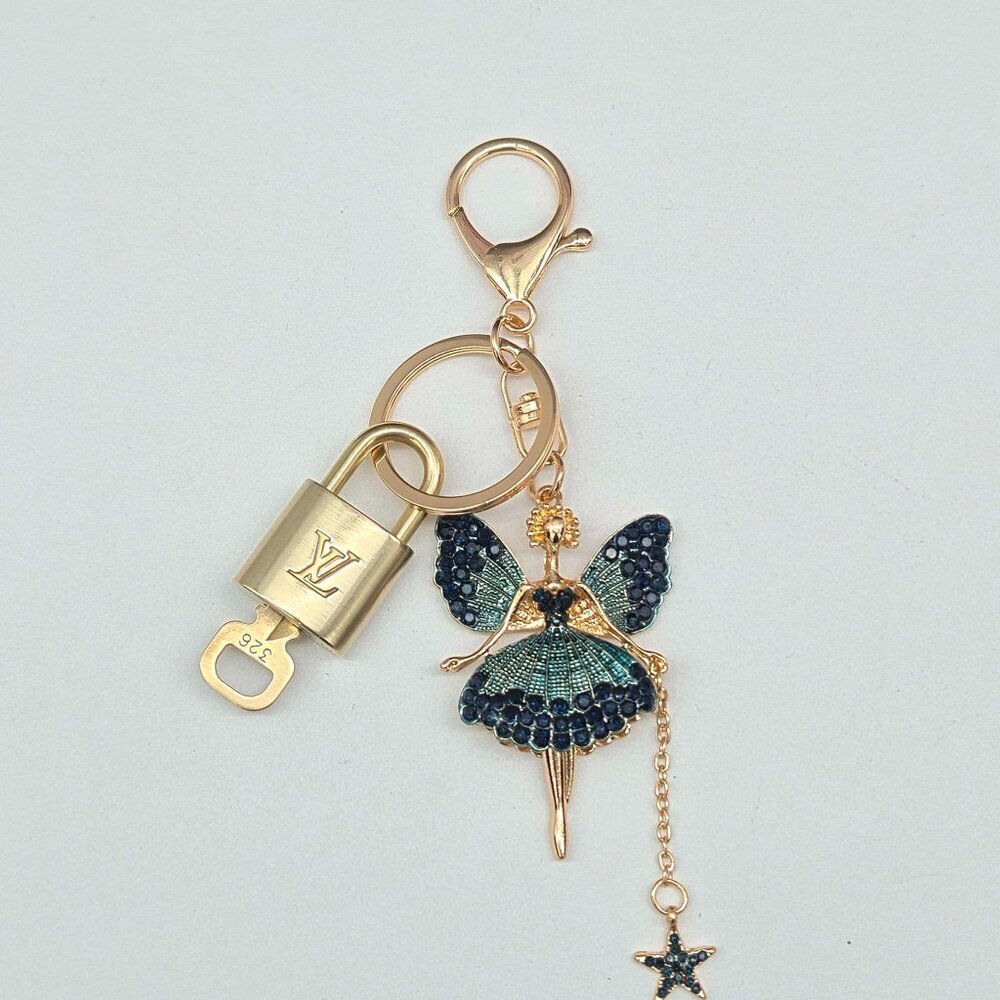 LV Authentic Gold Lock & Key 🔑 Luxury Bag Charm w/ Unbranded Fairy Keychain - Picture 8 of 10